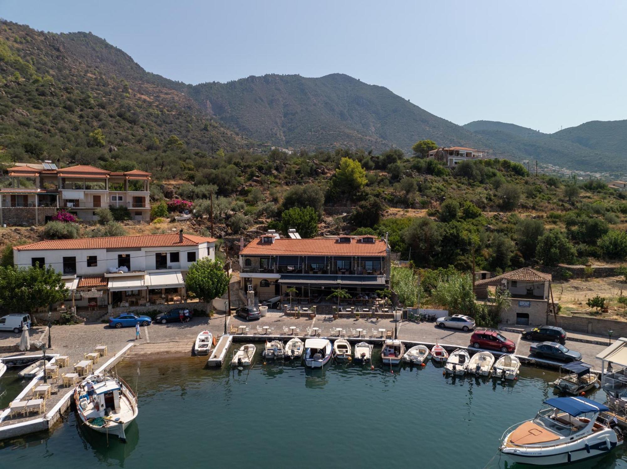 Prego Living Apartments Vathi  Экстерьер фото