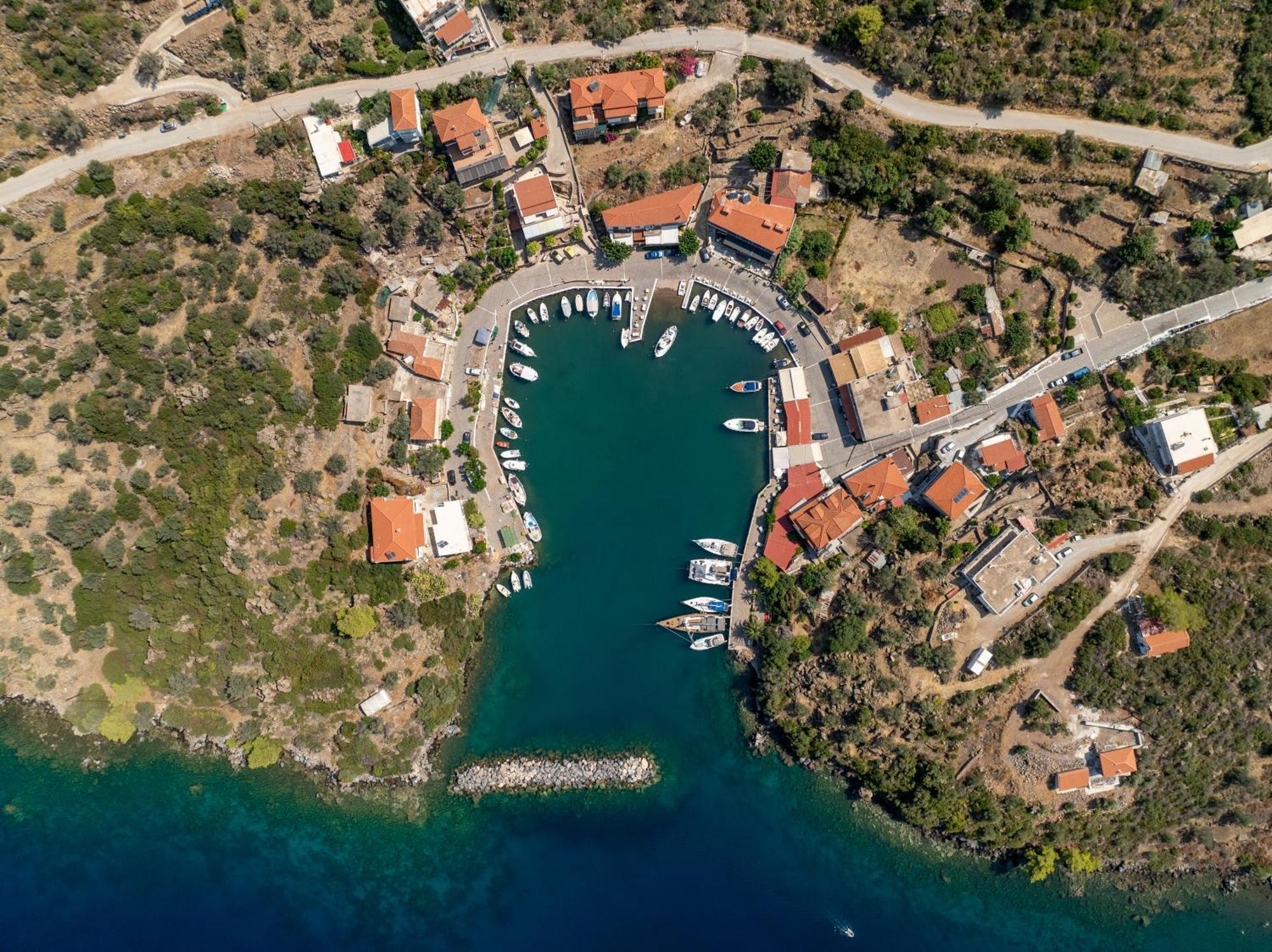 Prego Living Apartments Vathi  Экстерьер фото